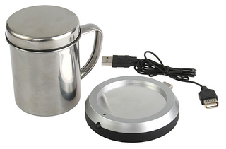 Illustration for article titled Brando's USB Cup Warmer Comes With Actual Cup